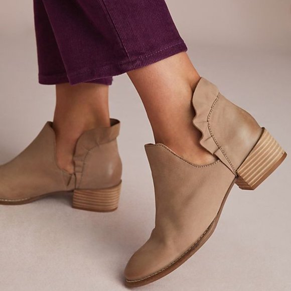 seychelles ruffled ankle booties